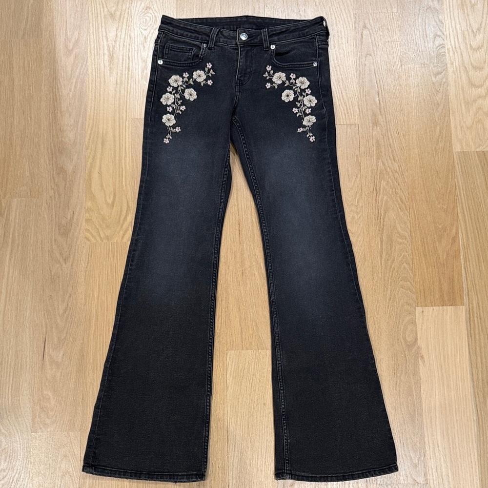 H&M Stylish Black Floral Embroidered Wide Leg Jeans